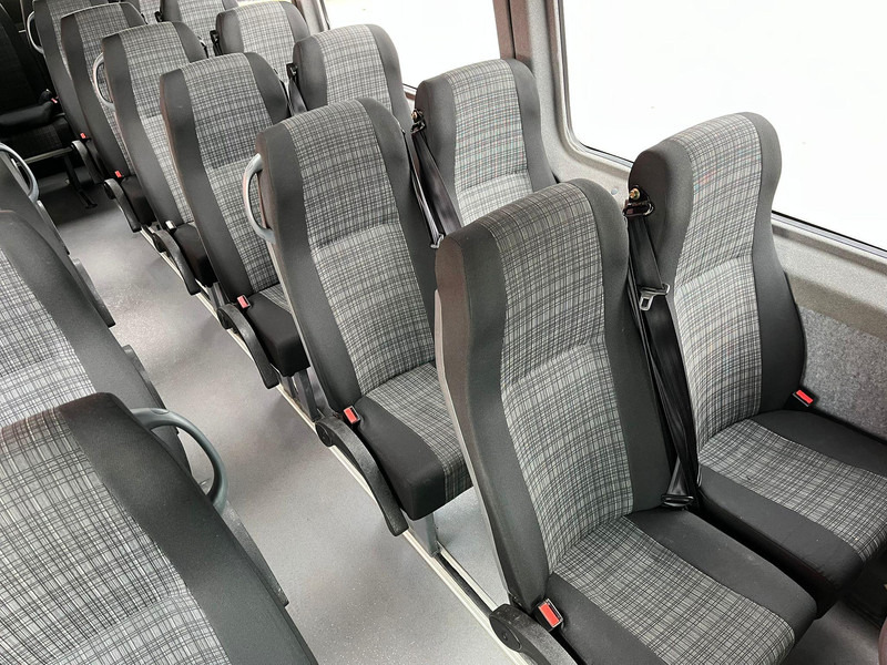 小型巴士, 小型客车 Mercedes-Benz Sprinter 516 CDI 22 + 1 SEATS：图15