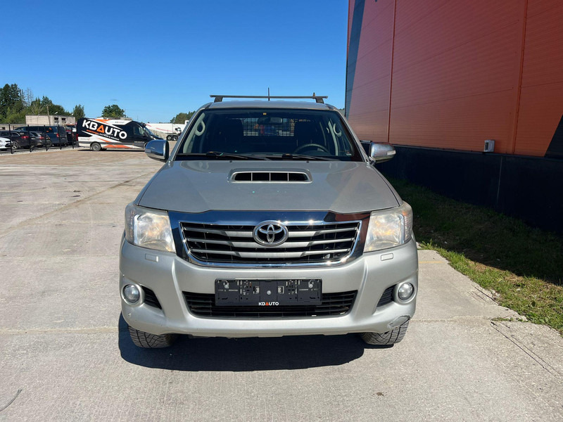 Toyota Hilux 4x4 - 皮卡车:图3 Toyota Hilux 4x4 - 皮卡车:图3