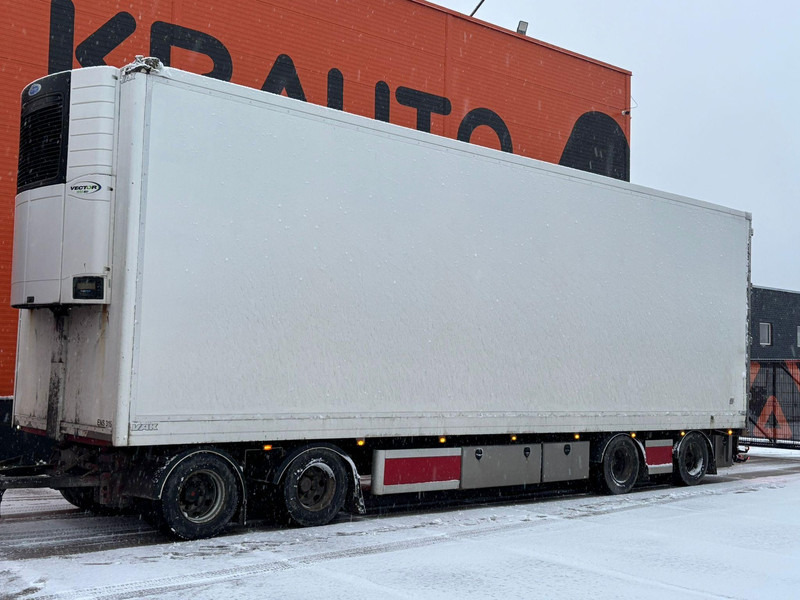 Vak V-4-40 SAF AXLES - 冷藏拖车:图1 Vak V-4-40 SAF AXLES - 冷藏拖车:图1