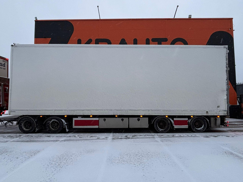 Vak V-4-40 SAF AXLES - 冷藏拖车:图3 Vak V-4-40 SAF AXLES - 冷藏拖车:图3