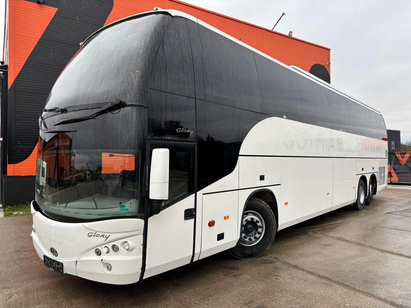 Volvo B12B Beulas Glory 6x2*4 61 SEATS / AC / AUXILIARY HEATING / WC - 长途客车:图3 Volvo B12B Beulas Glory 6x2*4 61 SEATS / AC / AUXILIARY HEATING / WC - 长途客车:图3