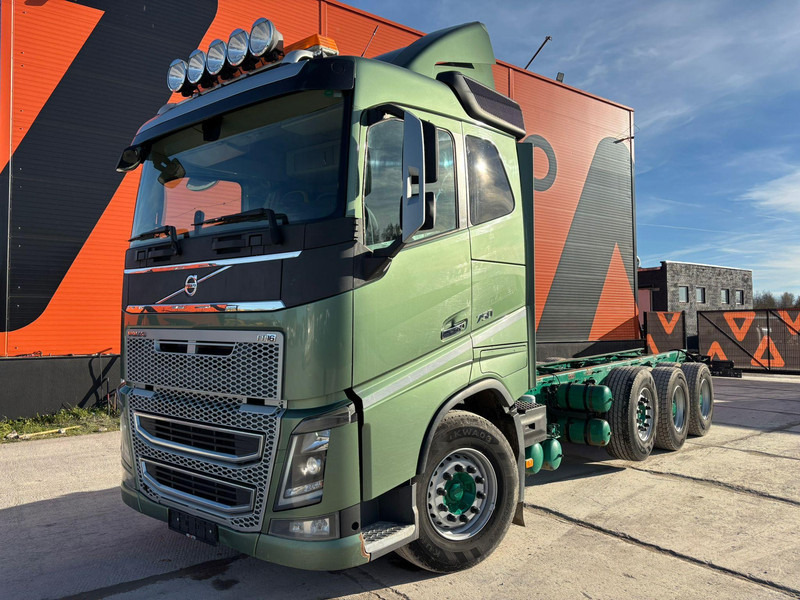 Volvo FH 16 750 8x4/4 PTO / CHASSIS L=7617 mm - 驾驶室底盘卡车:图2 Volvo FH 16 750 8x4/4 PTO / CHASSIS L=7617 mm - 驾驶室底盘卡车:图2