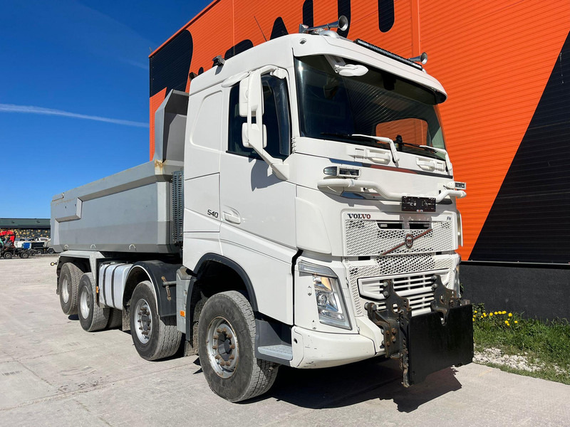 Volvo FH 540 8x4 RETARDER / TANDEM AXLE LIFT / BIG AXLES / BOX L=5704 mm - 翻斗车:图4 Volvo FH 540 8x4 RETARDER / TANDEM AXLE LIFT / BIG AXLES / BOX L=5704 mm - 翻斗车:图4