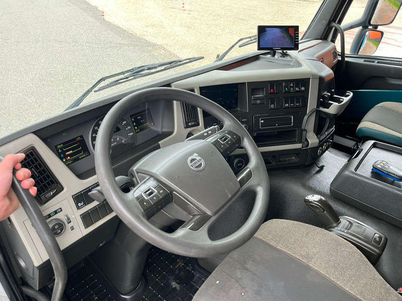 厢式卡车 Volvo FM 330 4x2 BOX L=7694 mm：图15