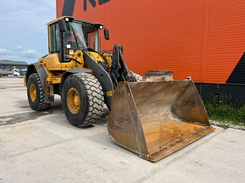 Volvo L 90 F 4x4 CENTRAL LUBRICATION / AC - 轮式装载机:图4 Volvo L 90 F 4x4 CENTRAL LUBRICATION / AC - 轮式装载机:图4