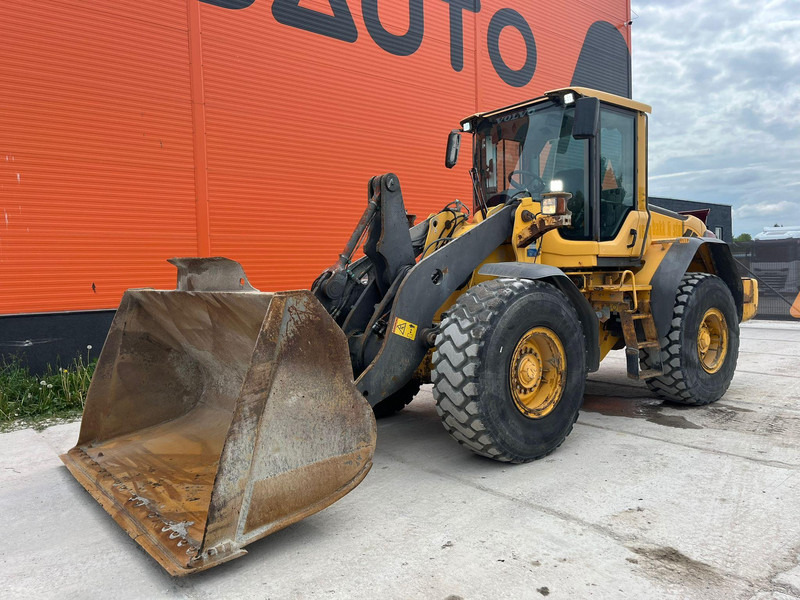 Volvo L 90 F 4x4 CENTRAL LUBRICATION / AC - 轮式装载机:图2 Volvo L 90 F 4x4 CENTRAL LUBRICATION / AC - 轮式装载机:图2