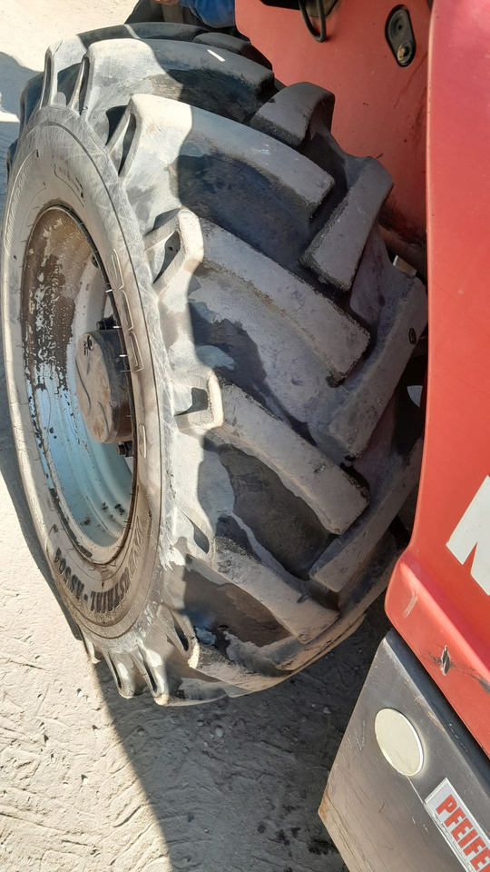 MANITOU MT 1235S - 伸缩臂轮式装载机:图5 MANITOU MT 1235S - 伸缩臂轮式装载机:图5