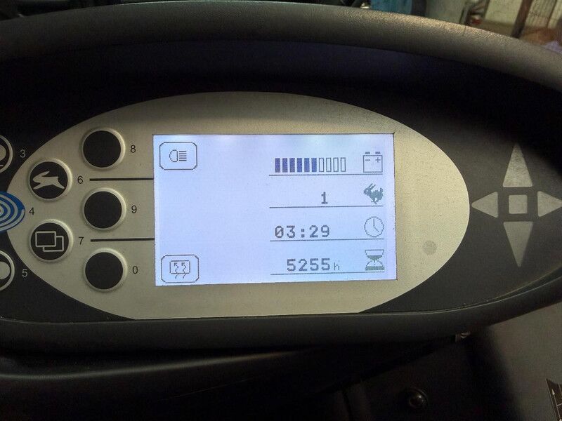 电动叉车 Still RX60-30:图6 电动叉车 Still RX60-30:图6