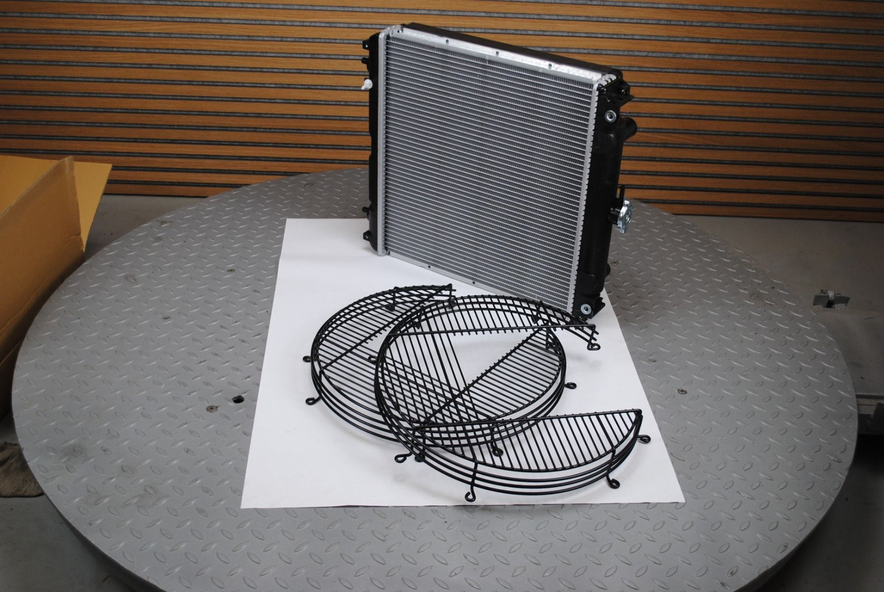 Yanmar Yanmar Radiator 129601-44500 - 发动机:图3 Yanmar Yanmar Radiator 129601-44500 - 发动机:图3