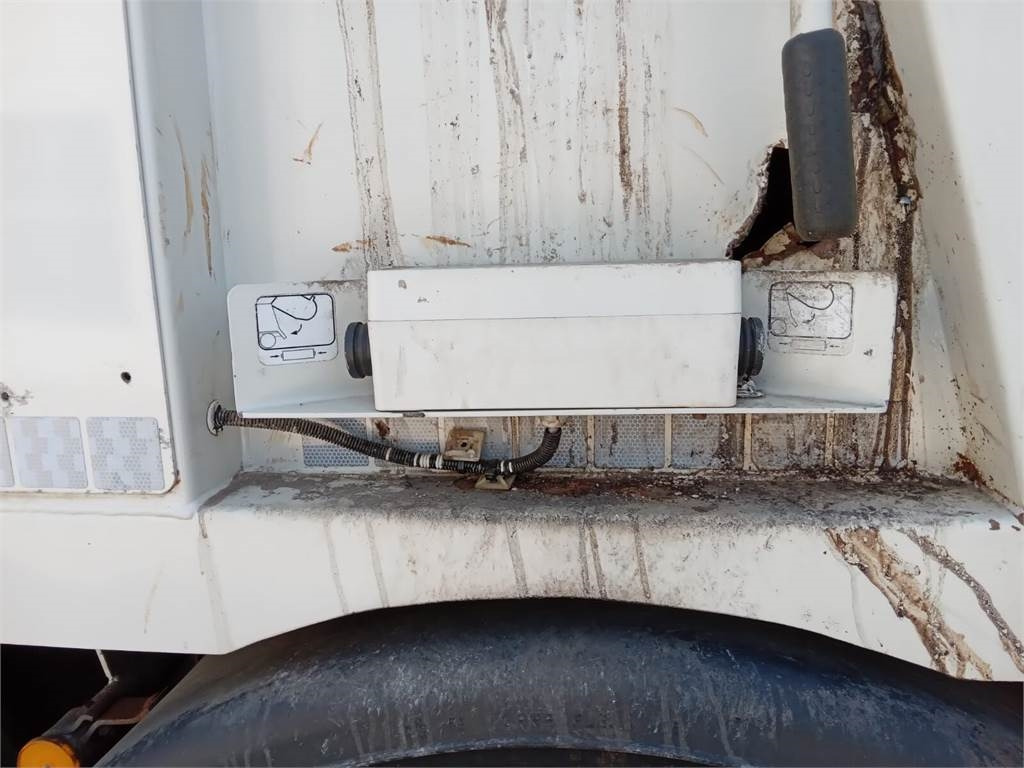 DAF Superstructure garbage truck MOL VDK PUSHER 20m3 - 垃圾车:图2 DAF Superstructure garbage truck MOL VDK PUSHER 20m3 - 垃圾车:图2