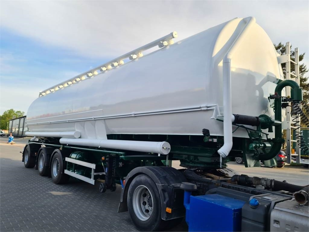 Lambrecht with suction WELGRO fodder, flour, wheat - 液罐半拖车:图4 Lambrecht with suction WELGRO fodder, flour, wheat - 液罐半拖车:图4