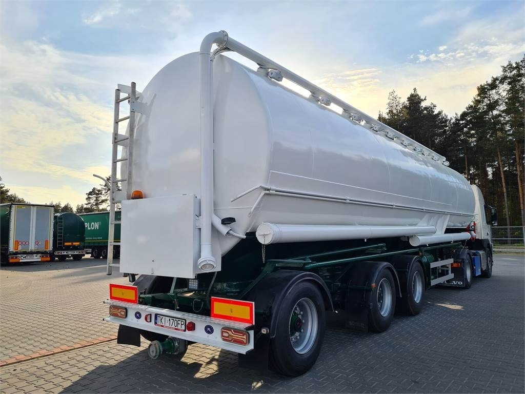 Lambrecht with suction WELGRO fodder, flour, wheat - 液罐半拖车:图1 Lambrecht with suction WELGRO fodder, flour, wheat - 液罐半拖车:图1