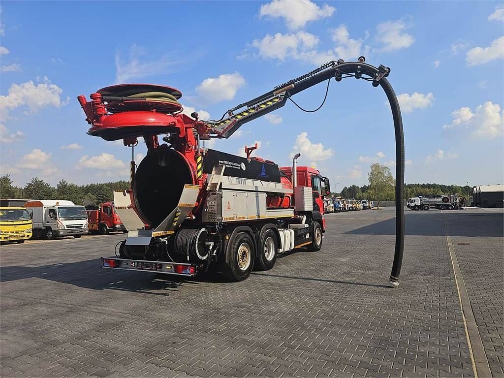 MAN WUKO LARSEN for collecting liquid waste - 真空车:图1 MAN WUKO LARSEN for collecting liquid waste - 真空车:图1