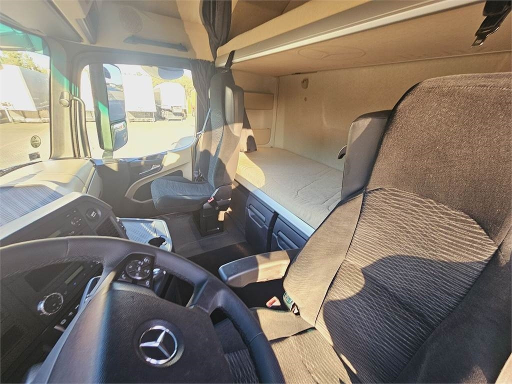 Mercedes-Benz ACTROS 1843 - 牵引车:图5 Mercedes-Benz ACTROS 1843 - 牵引车:图5