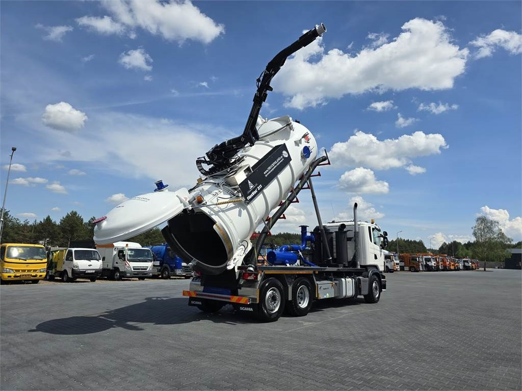 Scania Saugbagger Larsen FlexVac 311 Vacuum suction loade - 真空车:图1 Scania Saugbagger Larsen FlexVac 311 Vacuum suction loade - 真空车:图1