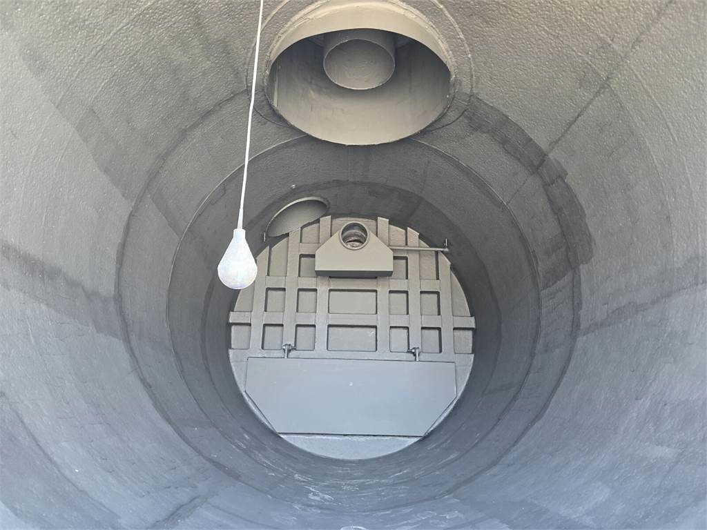 真空车 Volvo Disab Centurion vacuum suction loader:图22 真空车 Volvo Disab Centurion vacuum suction loader:图22