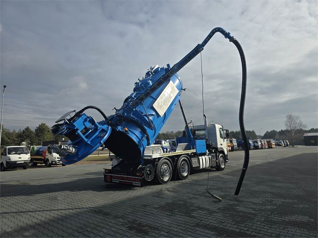 真空车 Volvo JOSKIN WUKO FOR CLEANING COMBI:图1