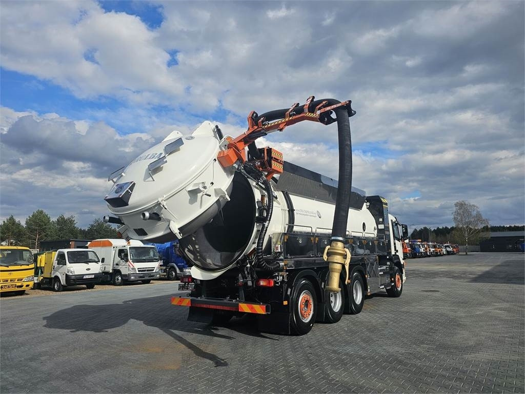 真空车 Volvo WUKO ADR ROLBA FOR CLEANING CHANNELS COMBI：图26