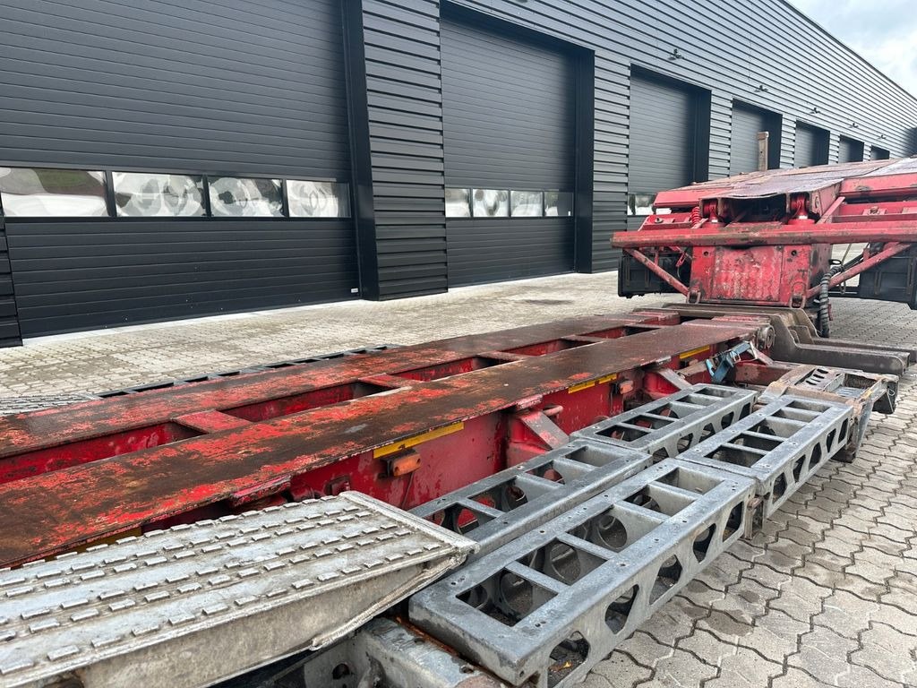 Faymonville 2 achs. tiefbett / 2 x ausziehbar / baggerbett Faymonville 2 achs. tiefbett / 2 x ausziehbar / baggerbett - 低装载半拖车:图4 Faymonville 2 achs. tiefbett / 2 x ausziehbar / baggerbett Faymonville 2 achs. tiefbett / 2 x ausziehbar / baggerbett - 低装载半拖车:图4