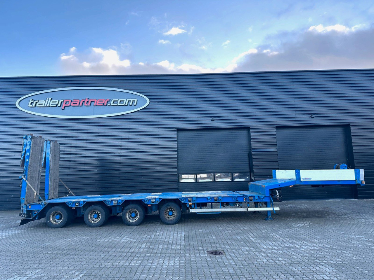 Goldhofer 4 achs tieflader / rampen / 4 x zwangsgelenkt - 低装载半拖车:图1 Goldhofer 4 achs tieflader / rampen / 4 x zwangsgelenkt - 低装载半拖车:图1