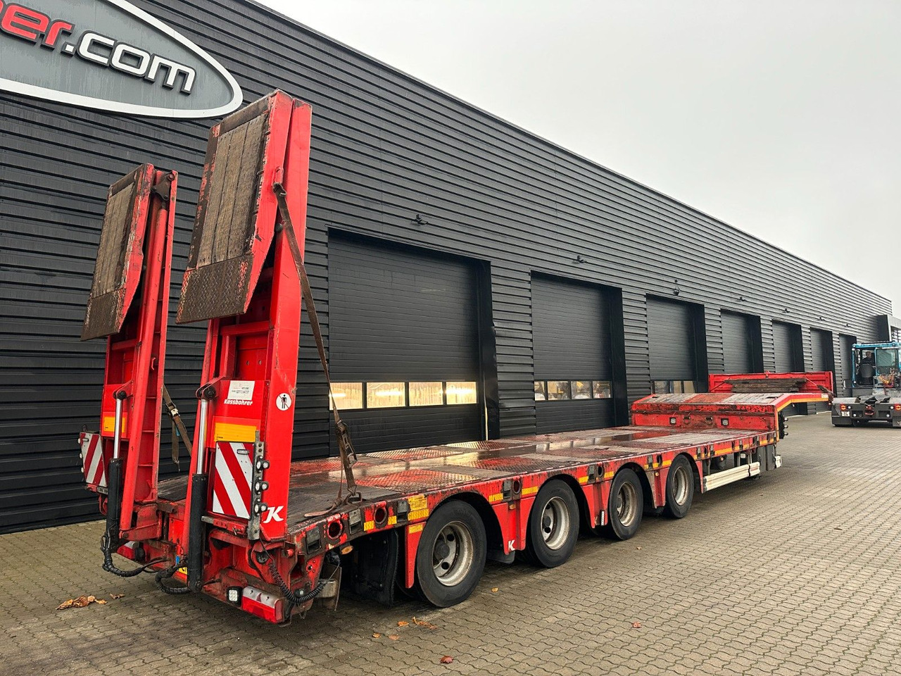 Kässbohrer 4 achs tieflader / ausziehbar - 低装载半拖车:图2 Kässbohrer 4 achs tieflader / ausziehbar - 低装载半拖车:图2