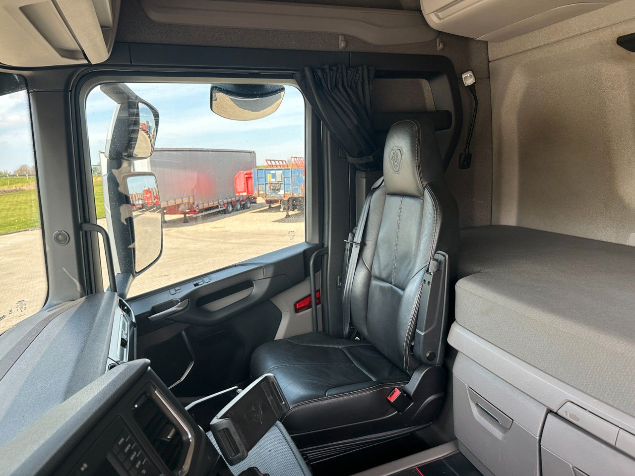 牵引车 Scania R 730 6x4 Scania R 730 V8 6x4：图9