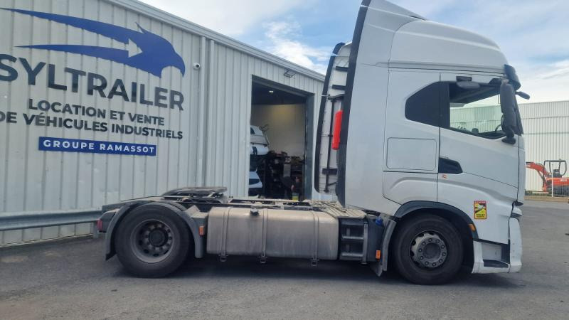 Iveco S-WAY 530 - 牵引车:图2 Iveco S-WAY 530 - 牵引车:图2