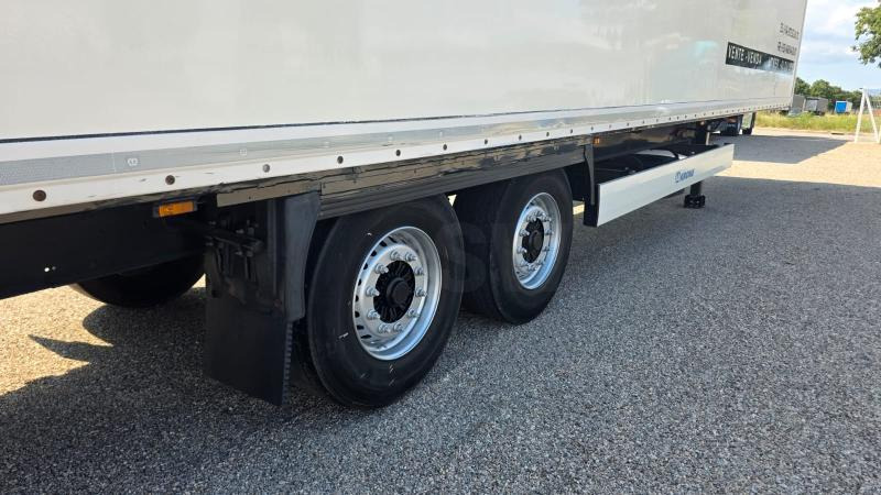 封闭厢式半拖车 Krone Dry liner (location / rent):图8 封闭厢式半拖车 Krone Dry liner (location / rent):图8