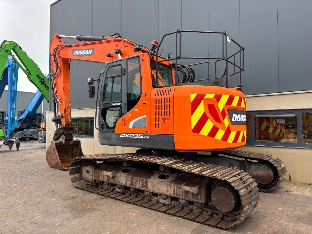Doosan DX 235 LCR-5 - DX 235 - DX 225 - 履带式挖掘机:图3 Doosan DX 235 LCR-5 - DX 235 - DX 225 - 履带式挖掘机:图3