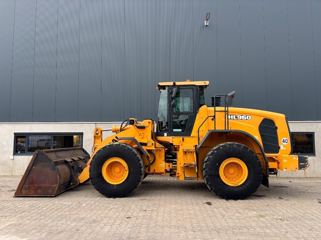 Hyundai HL 960 - 955 - 轮式装载机:图3 Hyundai HL 960 - 955 - 轮式装载机:图3