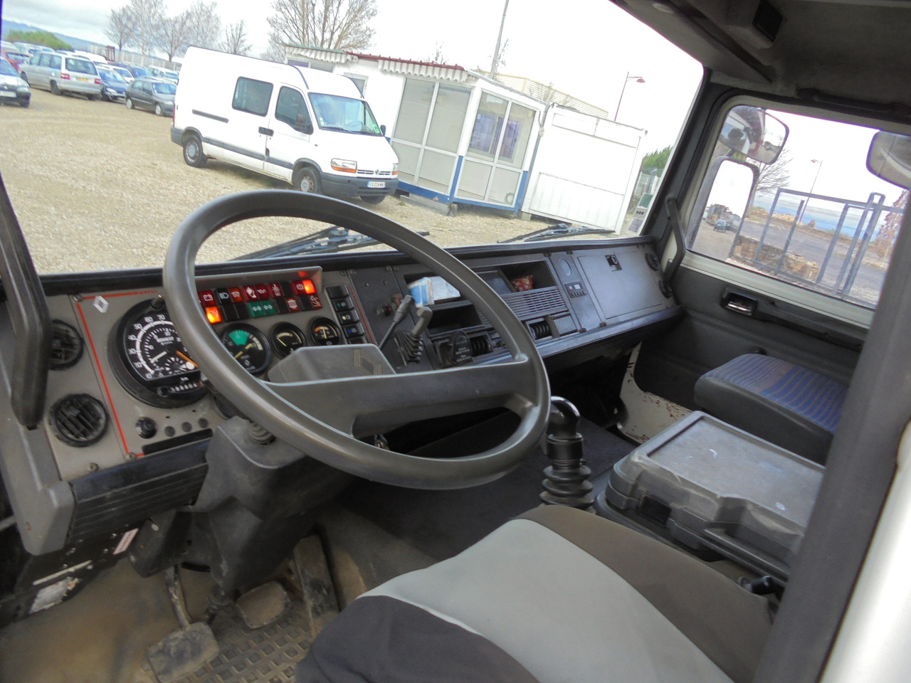 RENAULT GR 280 - 自动转运卡车:图5 RENAULT GR 280 - 自动转运卡车:图5