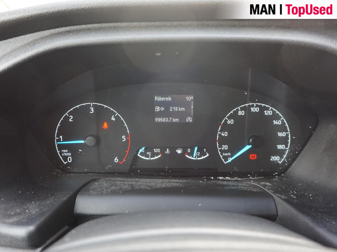 FORD Transit Custom 320 L2H1 Sport - 无侧窗厢式货车:图4 FORD Transit Custom 320 L2H1 Sport - 无侧窗厢式货车:图4