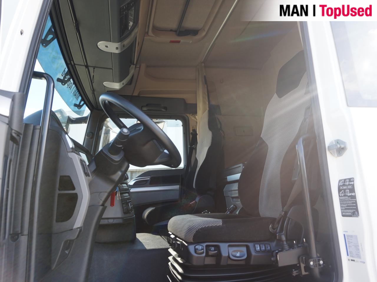 MAN TGS 26.460 6X2-4 BL Abroll Kipper - 翻斗车:图5 MAN TGS 26.460 6X2-4 BL Abroll Kipper - 翻斗车:图5