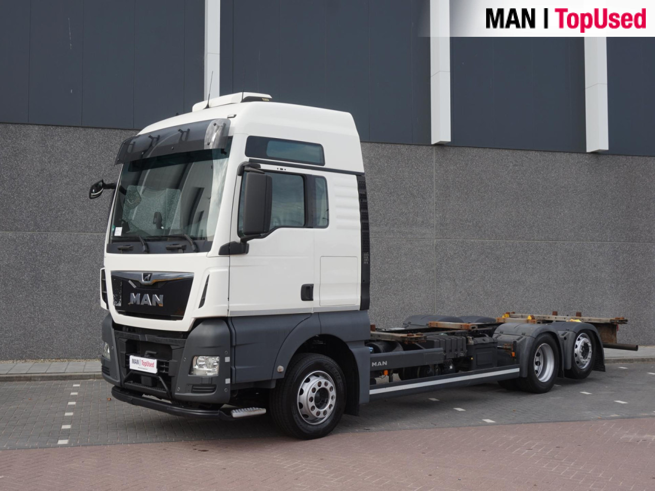 MAN TGX 26.510 6X2-4 LL / BDF / Lift-Axle / Euro 6 - 集装箱运输车/ 可拆卸车身的卡车:图1 MAN TGX 26.510 6X2-4 LL / BDF / Lift-Axle / Euro 6 - 集装箱运输车/ 可拆卸车身的卡车:图1