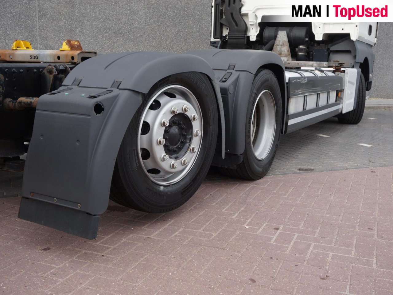 MAN TGX 26.510 6X2-4 LL / BDF / Lift-Axle / Euro 6 - 集装箱运输车/ 可拆卸车身的卡车:图2 MAN TGX 26.510 6X2-4 LL / BDF / Lift-Axle / Euro 6 - 集装箱运输车/ 可拆卸车身的卡车:图2