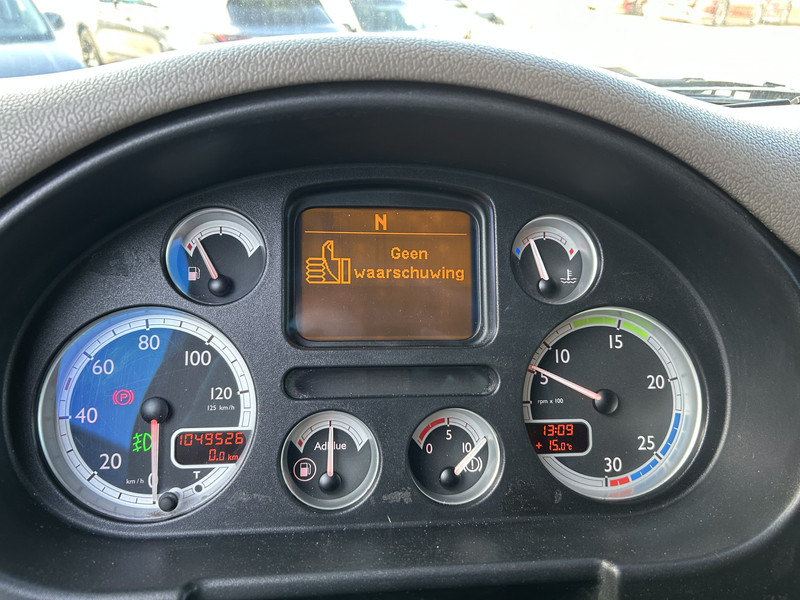 DAF CF 75 310 Euro 5 / Curtainside Box / Loadlift / Trailer Coupling - 侧帘卡车:图4 DAF CF 75 310 Euro 5 / Curtainside Box / Loadlift / Trailer Coupling - 侧帘卡车:图4