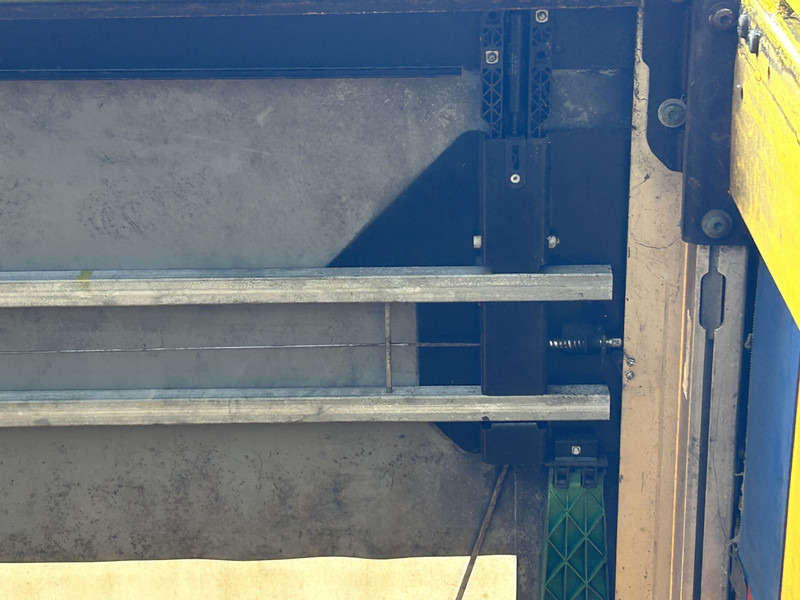 Krone Profi Liner / Schuifzeil / Kooi Aap / Stuur + Liftas / APK 05-26 - 侧帘半拖车:图4 Krone Profi Liner / Schuifzeil / Kooi Aap / Stuur + Liftas / APK 05-26 - 侧帘半拖车:图4