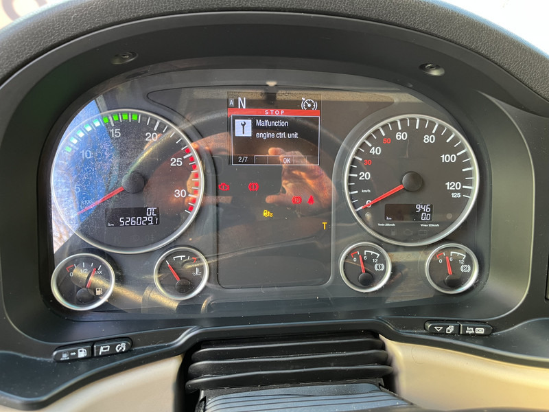 MAN TGX 18.460 XXL / Motor Defect -> Not Running / Retarder / 526 dkm / 2 Tanks - 牵引车:图4 MAN TGX 18.460 XXL / Motor Defect -> Not Running / Retarder / 526 dkm / 2 Tanks - 牵引车:图4