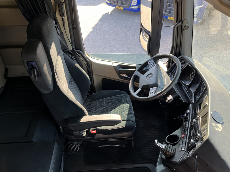 Mercedes-Benz Actros 1842 StreamSpace / 903 dkm / 2 Tanks / NL Truck / 10x in stock - 牵引车:图3 Mercedes-Benz Actros 1842 StreamSpace / 903 dkm / 2 Tanks / NL Truck / 10x in stock - 牵引车:图3