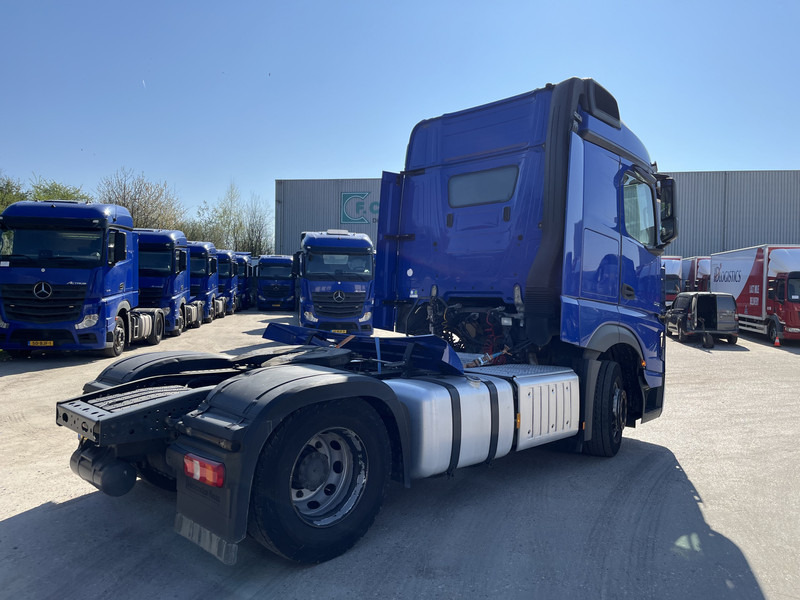 Mercedes-Benz Actros 1842 Streamspace / 890 dkm / 2 Tanks / NL Truck / 10x in stock - 牵引车:图2 Mercedes-Benz Actros 1842 Streamspace / 890 dkm / 2 Tanks / NL Truck / 10x in stock - 牵引车:图2
