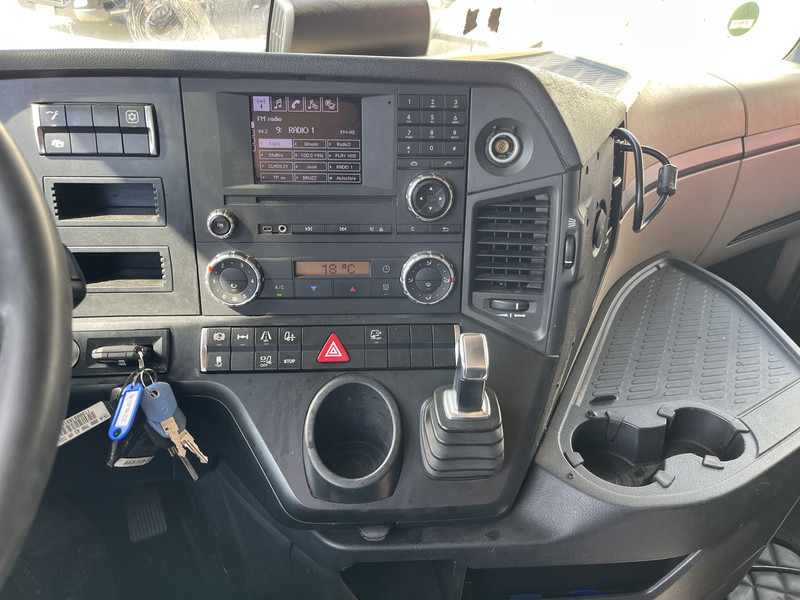Mercedes-Benz Actros 1842 Streamspace / 897 dkm / 2 Tanks / NL Truck - 牵引车:图5 Mercedes-Benz Actros 1842 Streamspace / 897 dkm / 2 Tanks / NL Truck - 牵引车:图5