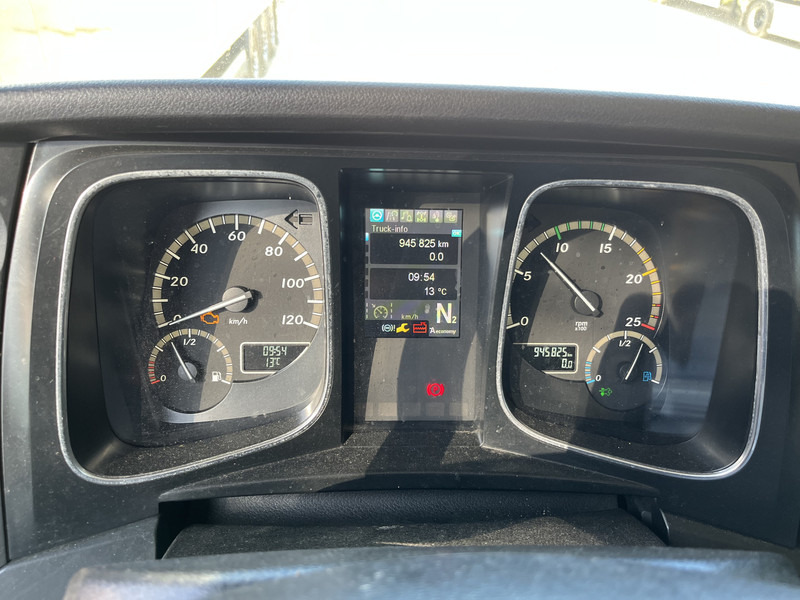 Mercedes-Benz Actros 1842 Streamspace / 945 dkm / 2 Tanks / NL Truck - 牵引车:图4 Mercedes-Benz Actros 1842 Streamspace / 945 dkm / 2 Tanks / NL Truck - 牵引车:图4