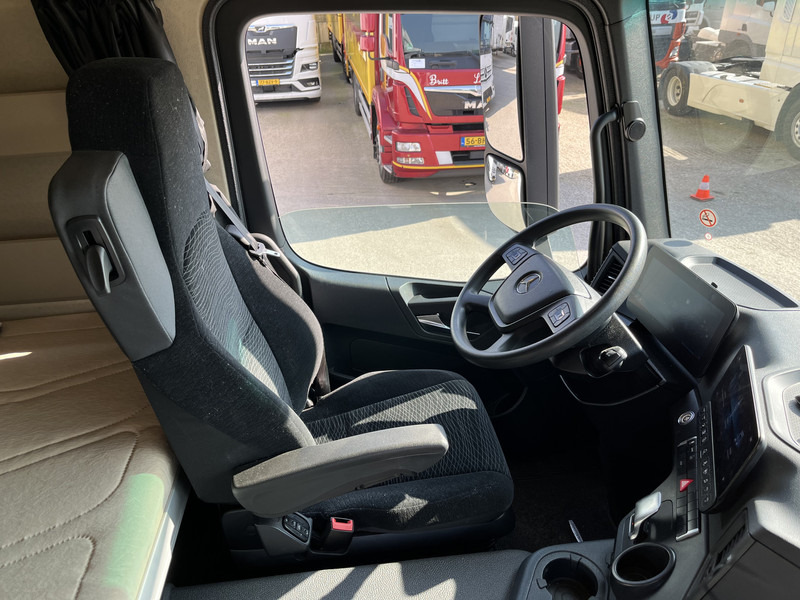 Mercedes-Benz Actros 2124 / 2023 / 18 Ton / 76 dkm / Box / Laadklep - 厢式卡车:图3 Mercedes-Benz Actros 2124 / 2023 / 18 Ton / 76 dkm / Box / Laadklep - 厢式卡车:图3