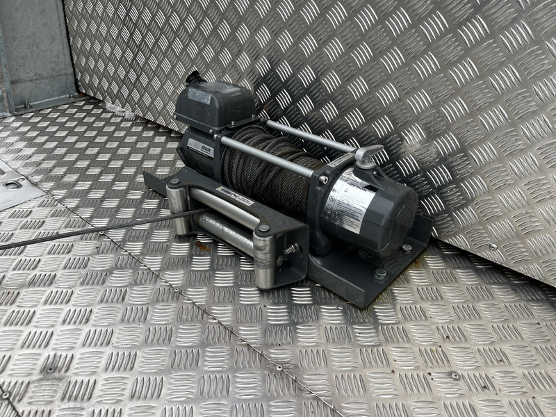 自动转运卡车 Mercedes-Benz Vario 612 D / Car - Machine Transporter 570 cm / Winch / Ramps / NL Truck：图14