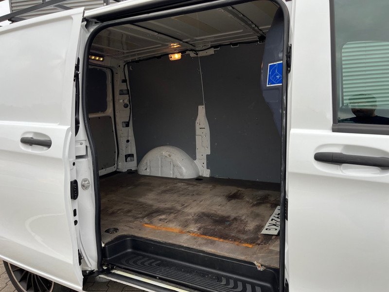 Mercedes-Benz Vito 111 CDI Lang / Business Professional Plus / / Imperial / Towbar - 紧凑型面包车:图4 Mercedes-Benz Vito 111 CDI Lang / Business Professional Plus / / Imperial / Towbar - 紧凑型面包车:图4