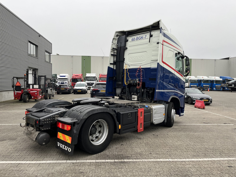 Volvo FH 420 Globetrotter / Dynamic Steering / New Tacho V2 / VEB+ / APK TUV 10-25 - 牵引车:图2 Volvo FH 420 Globetrotter / Dynamic Steering / New Tacho V2 / VEB+ / APK TUV 10-25 - 牵引车:图2
