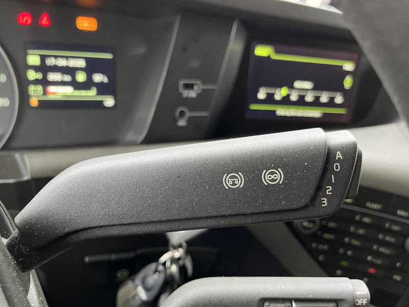 Volvo FH 420 Globetrotter / Dynamic Steering / New Tacho V2 / VEB+ / Stand Klima - 牵引车:图5 Volvo FH 420 Globetrotter / Dynamic Steering / New Tacho V2 / VEB+ / Stand Klima - 牵引车:图5