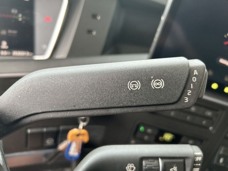 Volvo FH 500 Globetrotter XL / VEB+ / 2 Tanks / New Tacho V2 / APK TUV 07-26 - 牵引车:图5 Volvo FH 500 Globetrotter XL / VEB+ / 2 Tanks / New Tacho V2 / APK TUV 07-26 - 牵引车:图5