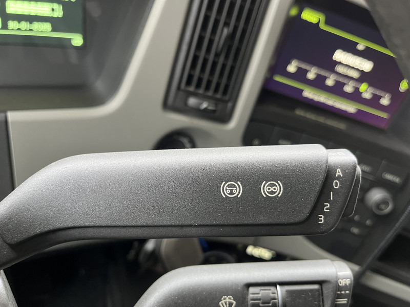 Volvo FM 410 Globetrotter / 814 dkm / VEB+ / Smart Tacho V2 / NL Truck - 牵引车:图5 Volvo FM 410 Globetrotter / 814 dkm / VEB+ / Smart Tacho V2 / NL Truck - 牵引车:图5