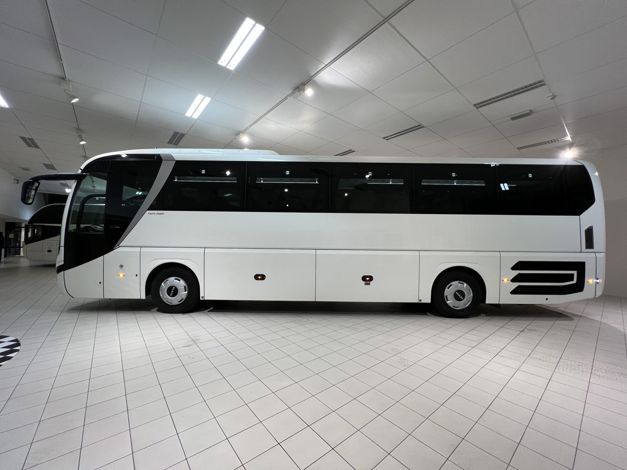 MAN Lions Coach R07 Euro 6E - 长途客车:图4 MAN Lions Coach R07 Euro 6E - 长途客车:图4
